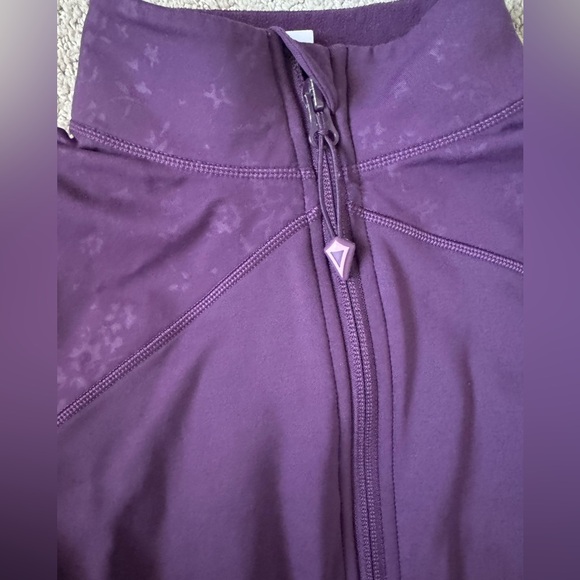 Ivivva  practice jacket - Picture 2 of 8